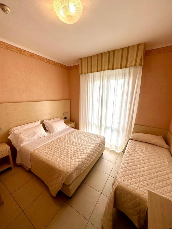 Hotel Metropole Rimini Esterno foto